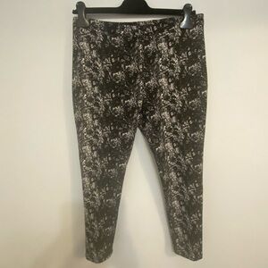 Joseph Ribkoff Leggings 6 Skinny Stretch Patterned
